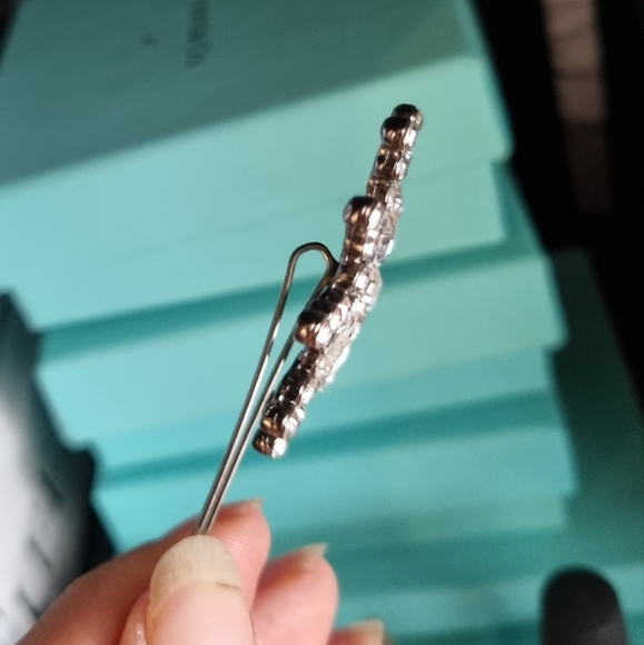 SOLD 2 X Alannah Hill Diamante Bobby Pins - Picture 5 of 6